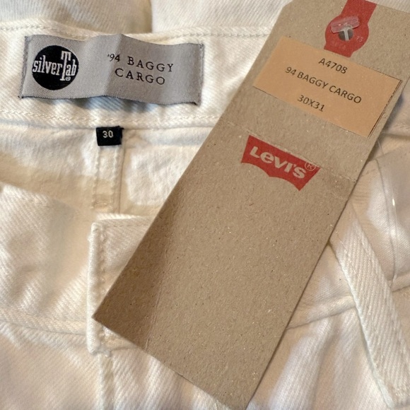Levi's 94 Baggy Silvertab Loose Fit Straight Leg White Cargo Jeans NWT Size 30 - Picture 13 of 14